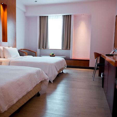 Parkcity Everly Hotel Bintulu Exterior foto