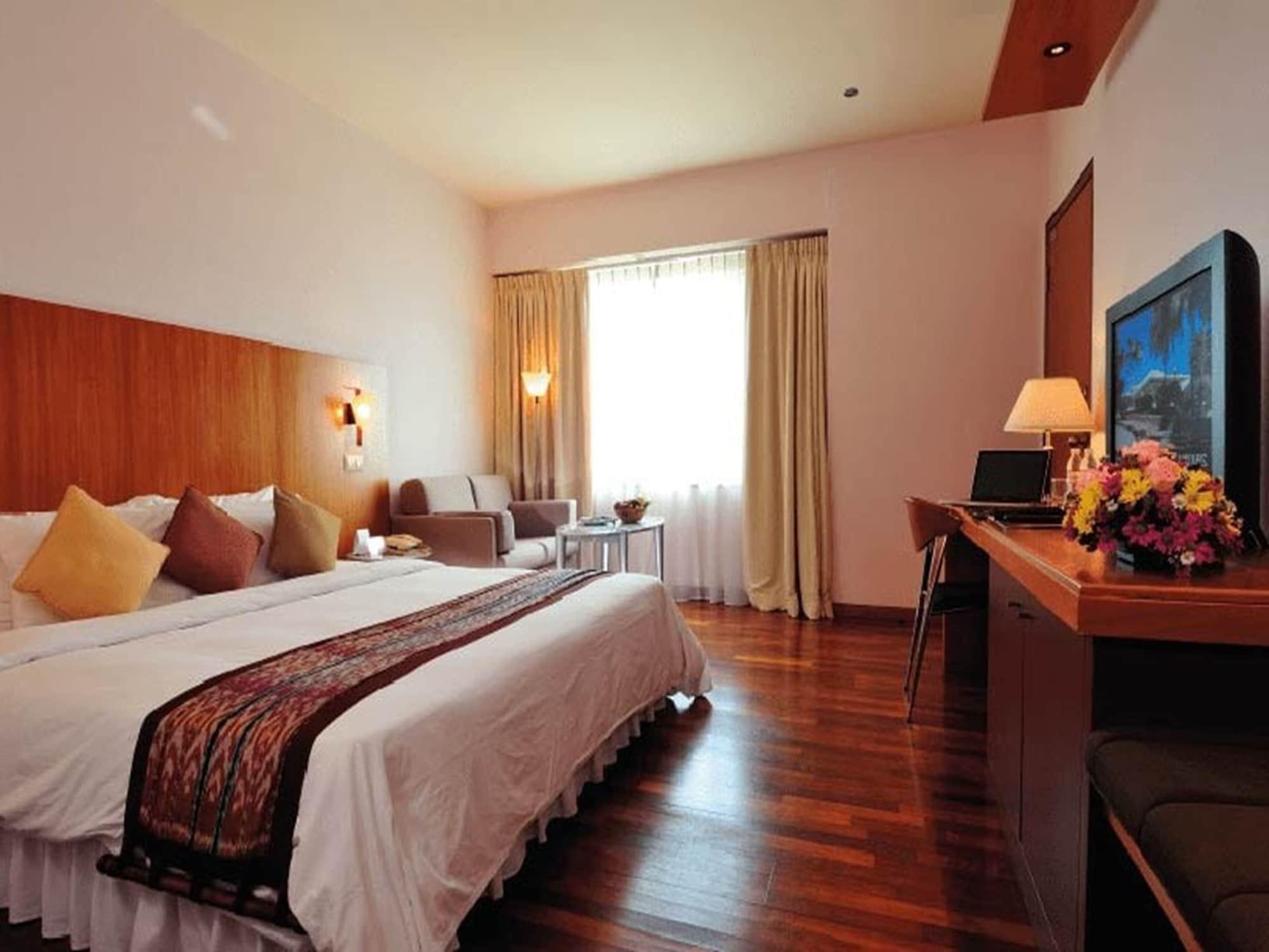 Parkcity Everly Hotel Bintulu Exterior foto
