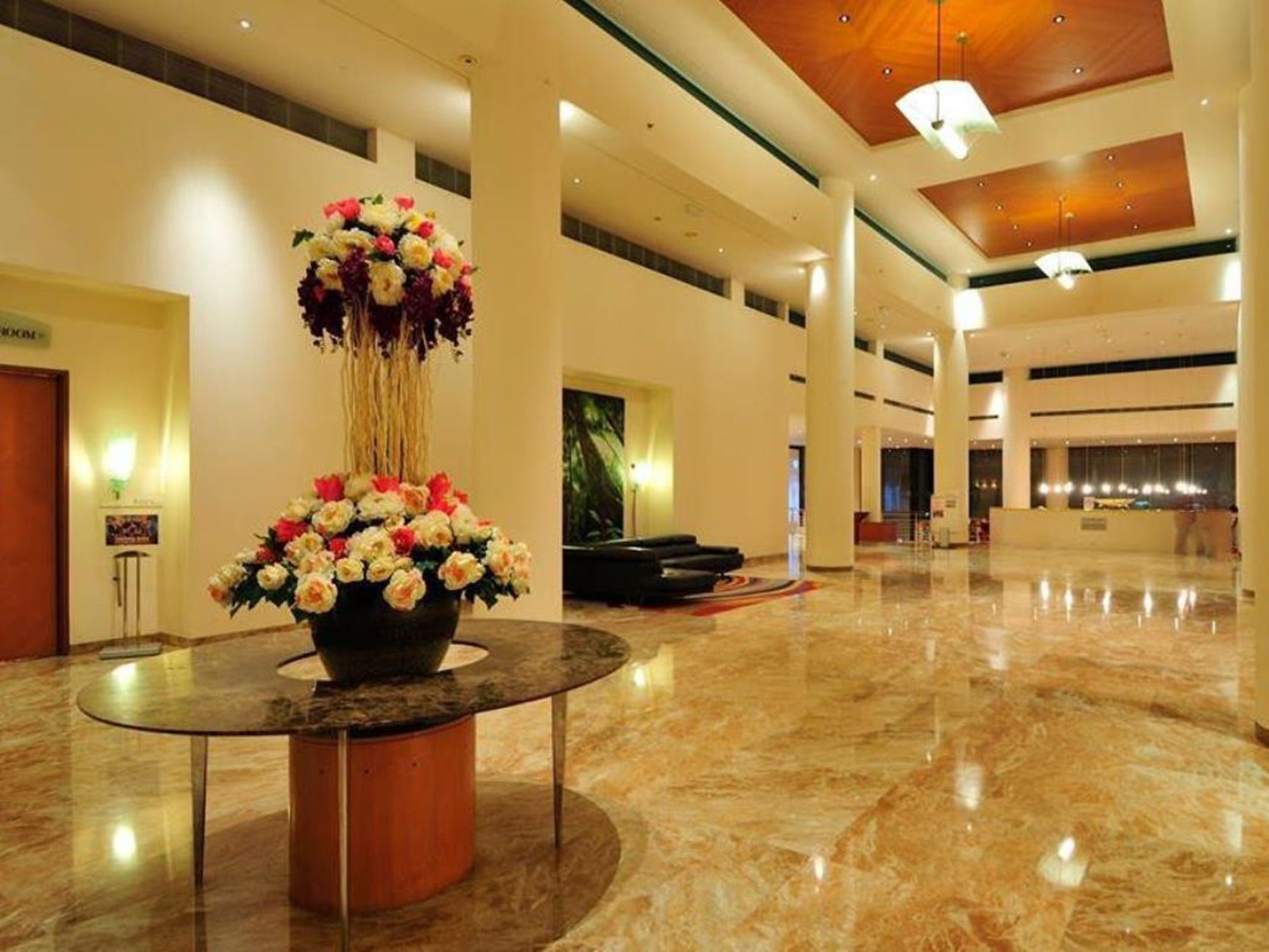 Parkcity Everly Hotel Bintulu Exterior foto